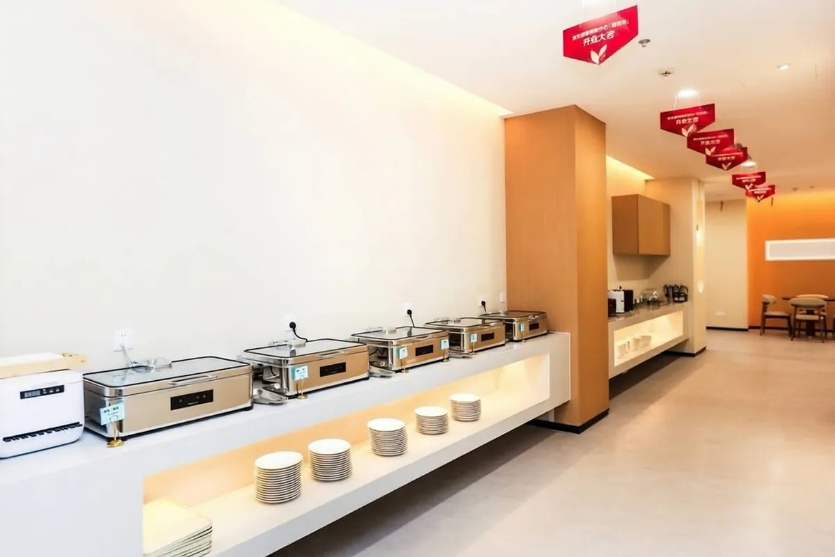 Private lounge dining service at JD Health Screening Centre — Signature Executive assessment