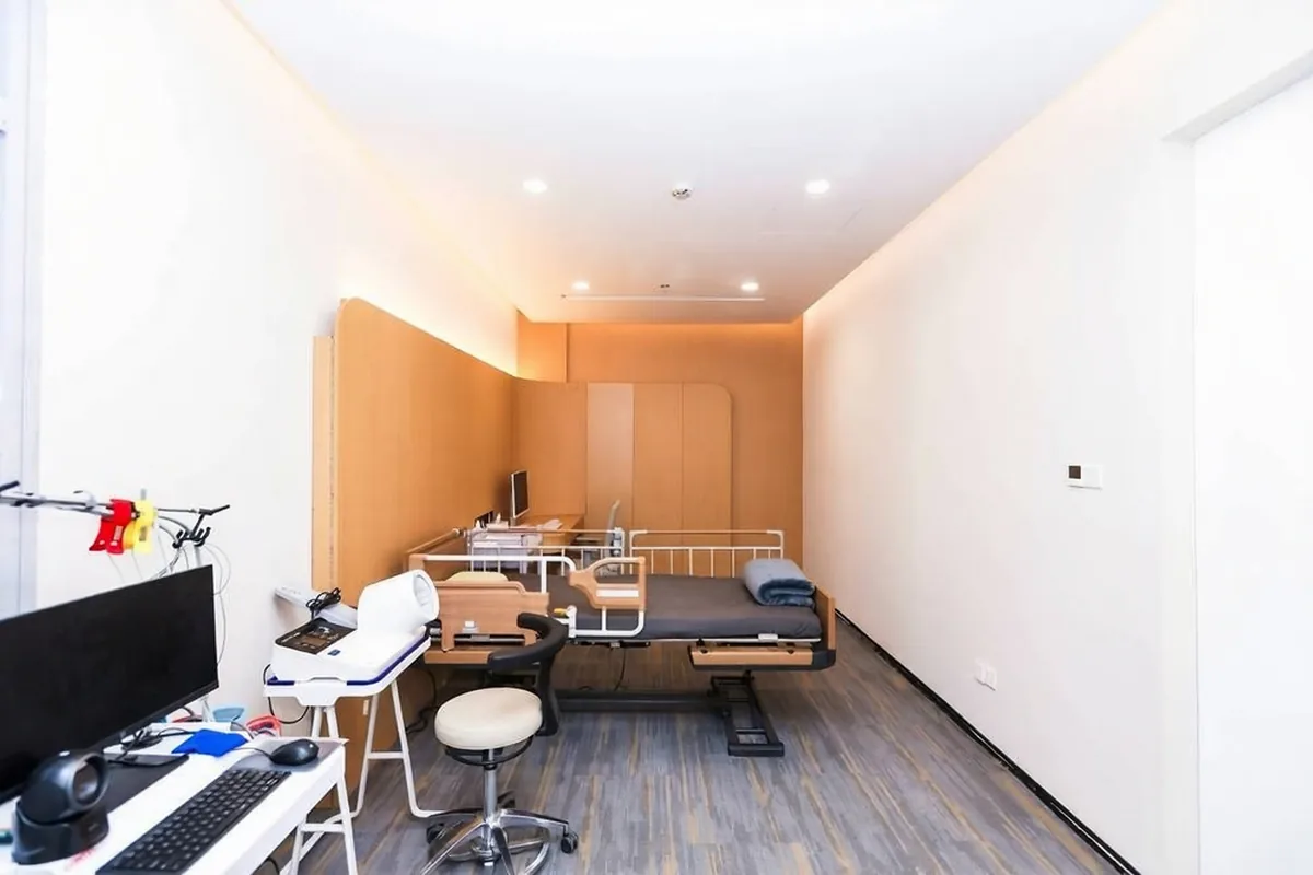Private exam suite at JD Health Screening Centre — Signature Executive assessment